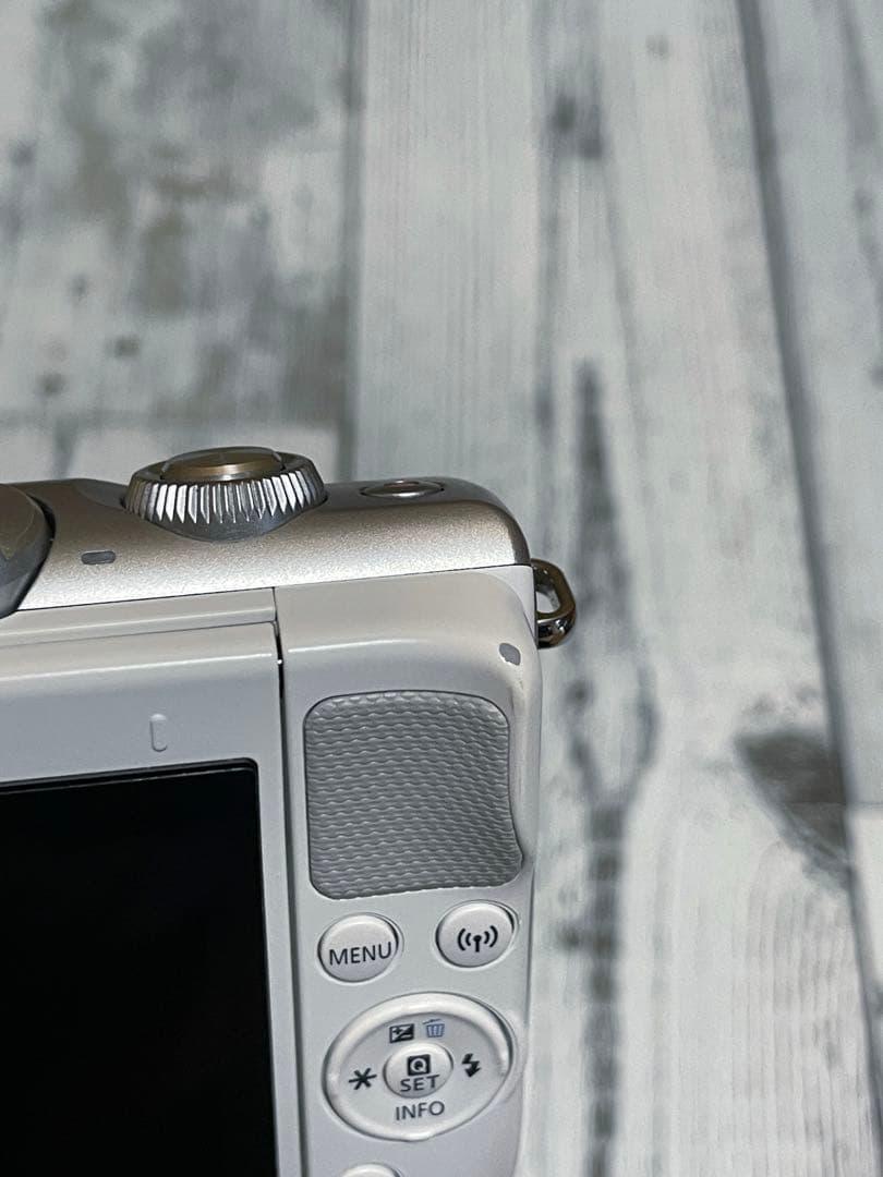 【レンズ2種】Canon EOS M100ミラーレスカメラ