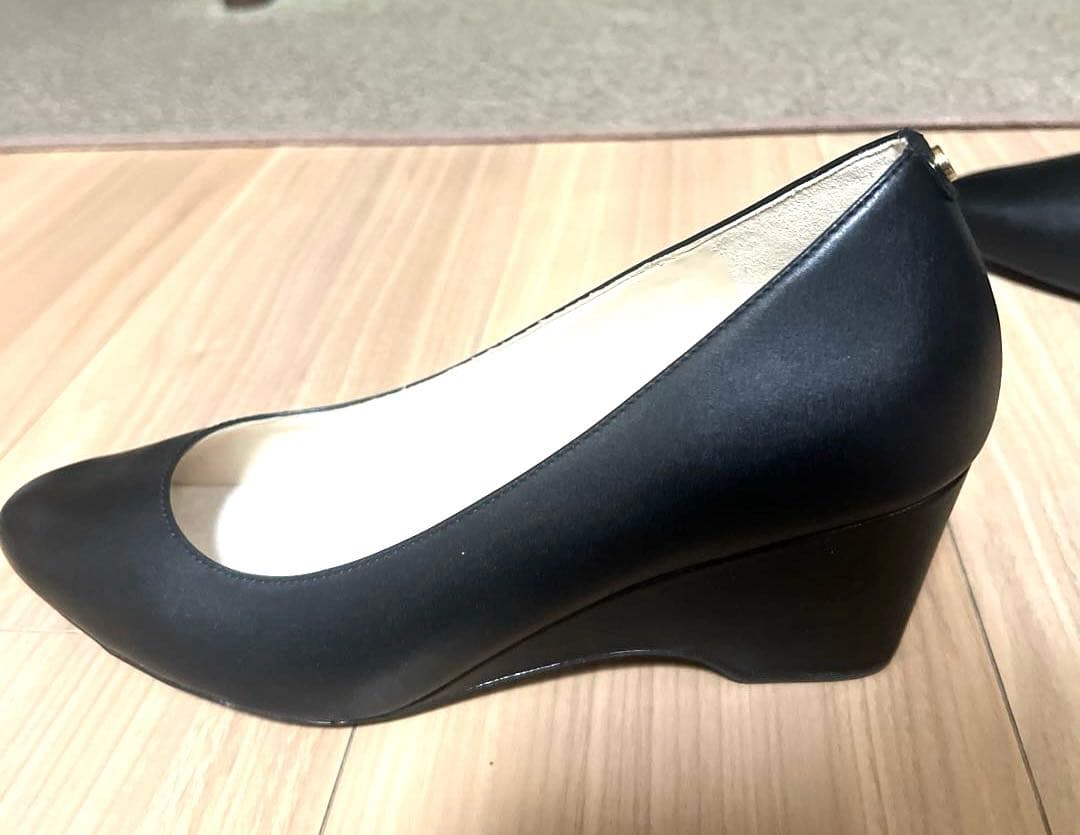 新品　コールハーン　ウェッジソール　黒パンプス