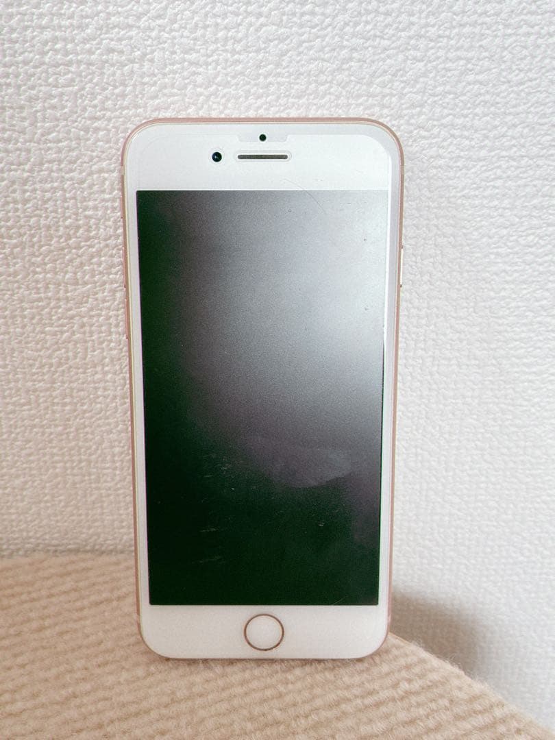 【本体のみ】iPhone8 64GB SIMフリー 最大容量　78%