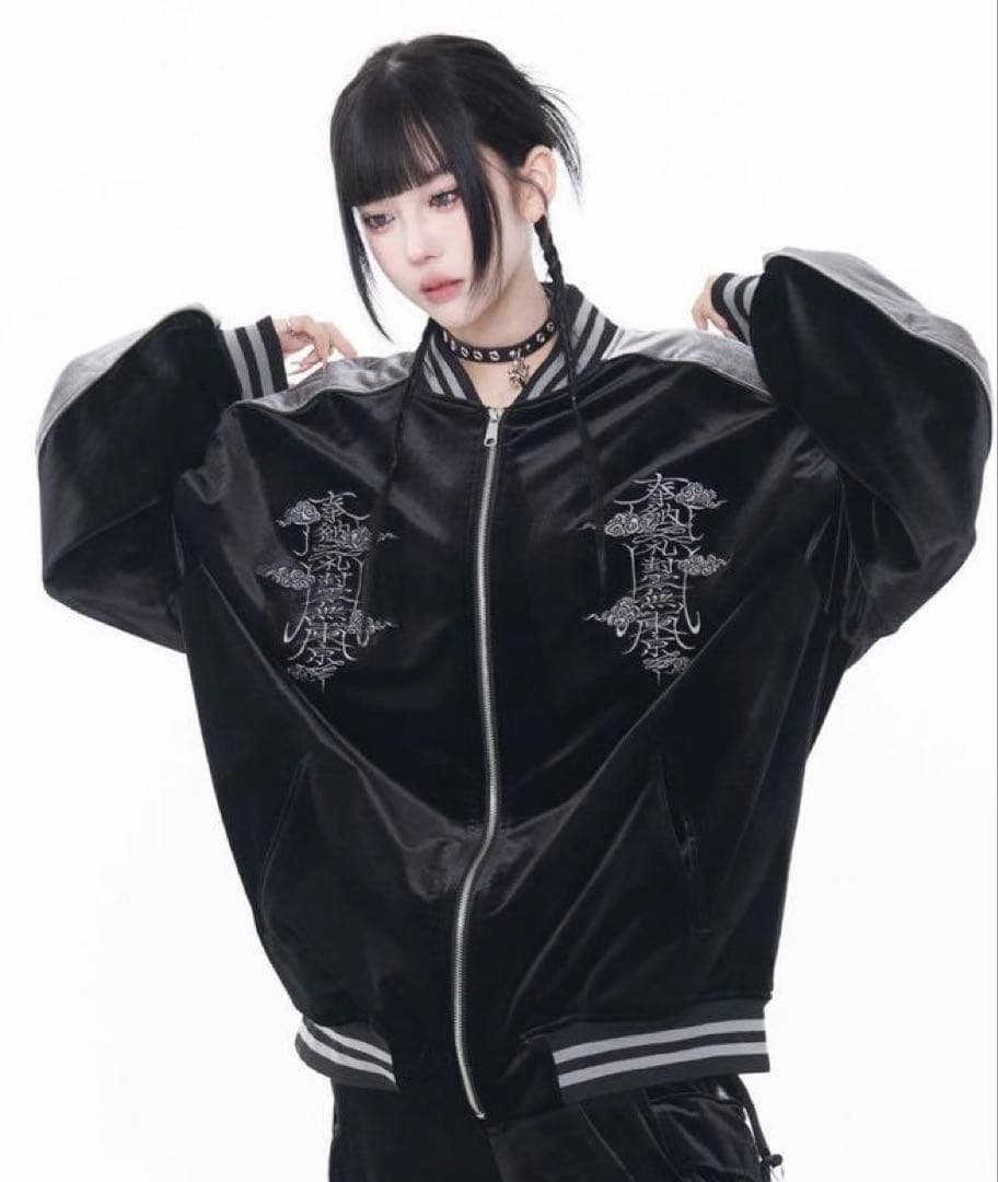 REFLEM[レフレム]ドラゴン刺繍ベロアスカジャン