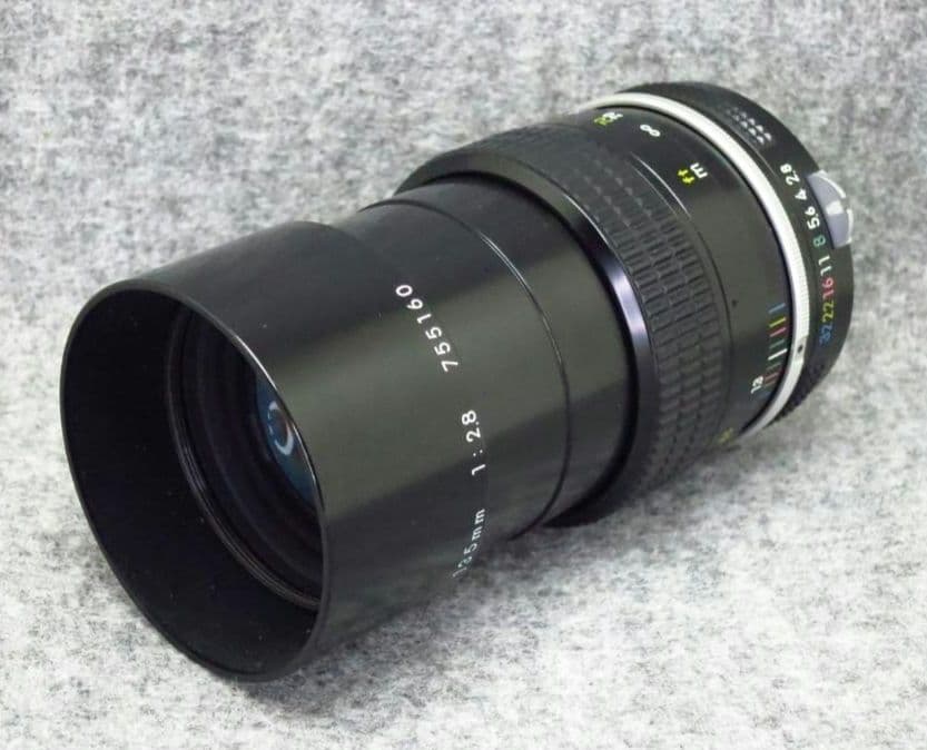 Nikon Nikkor 135mm f/2.8 非Ai 単焦点レンズ