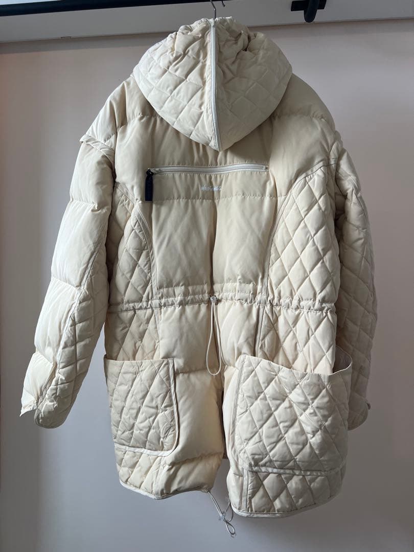 すすす ジュンミカミ　ワイルドシングス　ダウンジャケット　クリーム