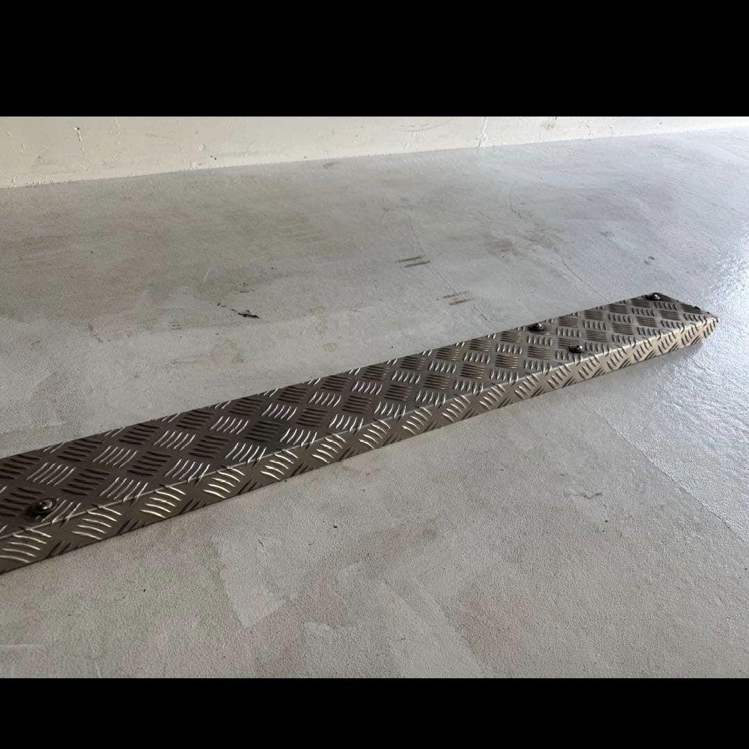 リミテッドチトセ　ハイラックス　アルミ製サイドステップ