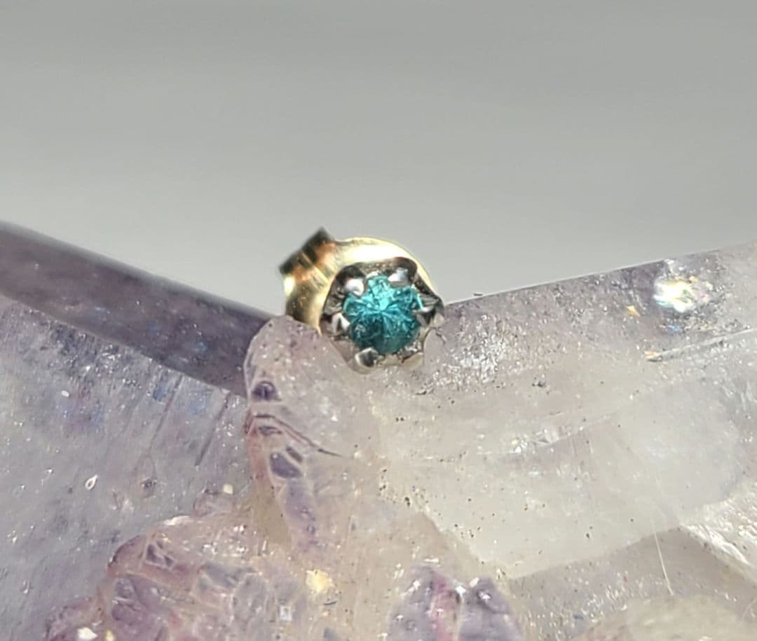 正にオールドネオンカラーの濃いブルー★バターリャパライバトルマリンプラチナ★