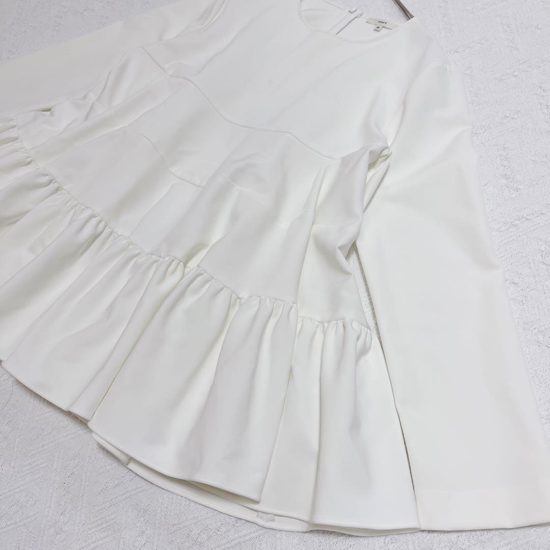 人気⭐︎ヨリ　yori ティアードストレッチブラウス　ホワイト　セレモニー　38