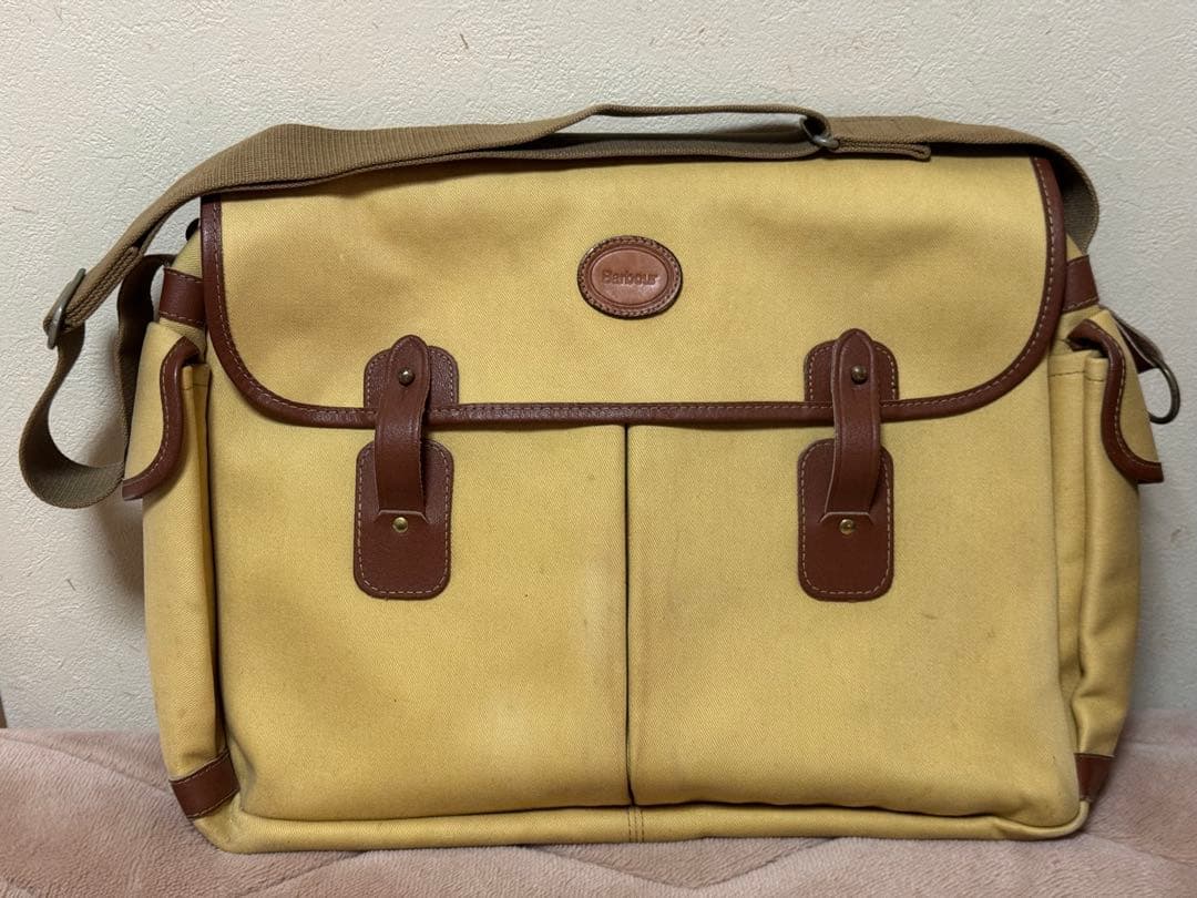 S*h様 Barbourバブアー ショルダーバッグ　ベージュ　防水裏地