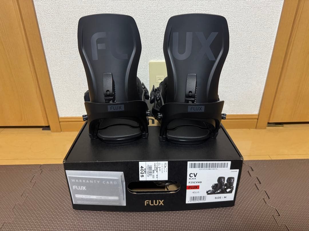 24-25モデル　新品未使用 FLUX CV M サイズ