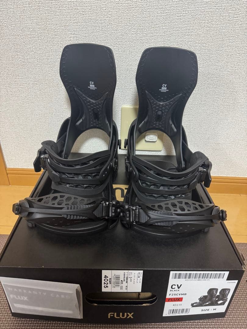 24-25モデル　新品未使用 FLUX CV M サイズ