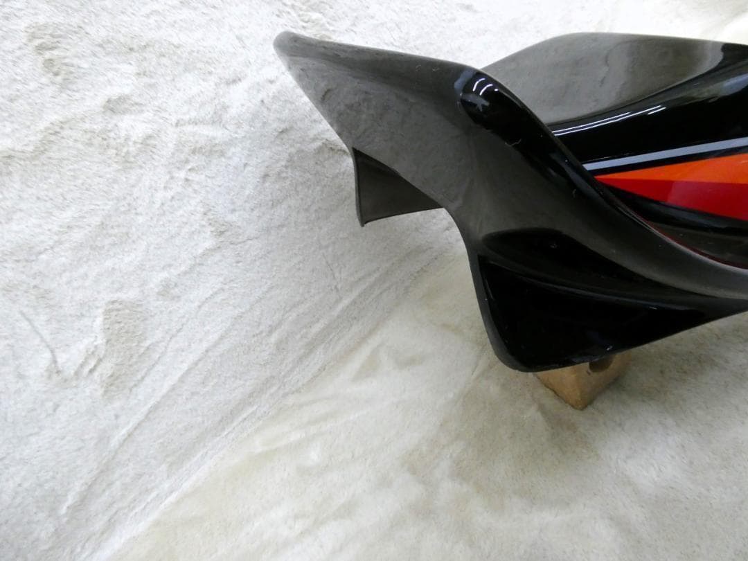 ＸＪ４００　テールカウル２ナナメ　黒オレンジ/ペイント済み ハネ