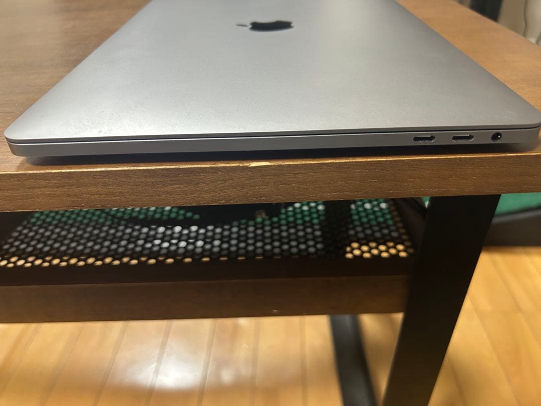 極美品 21回 MacBook Pro 13 2020 i5 16G/512G