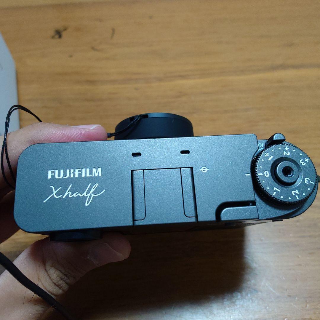 Fujifilm X-HF1 x-half チャコールシルバー 本体