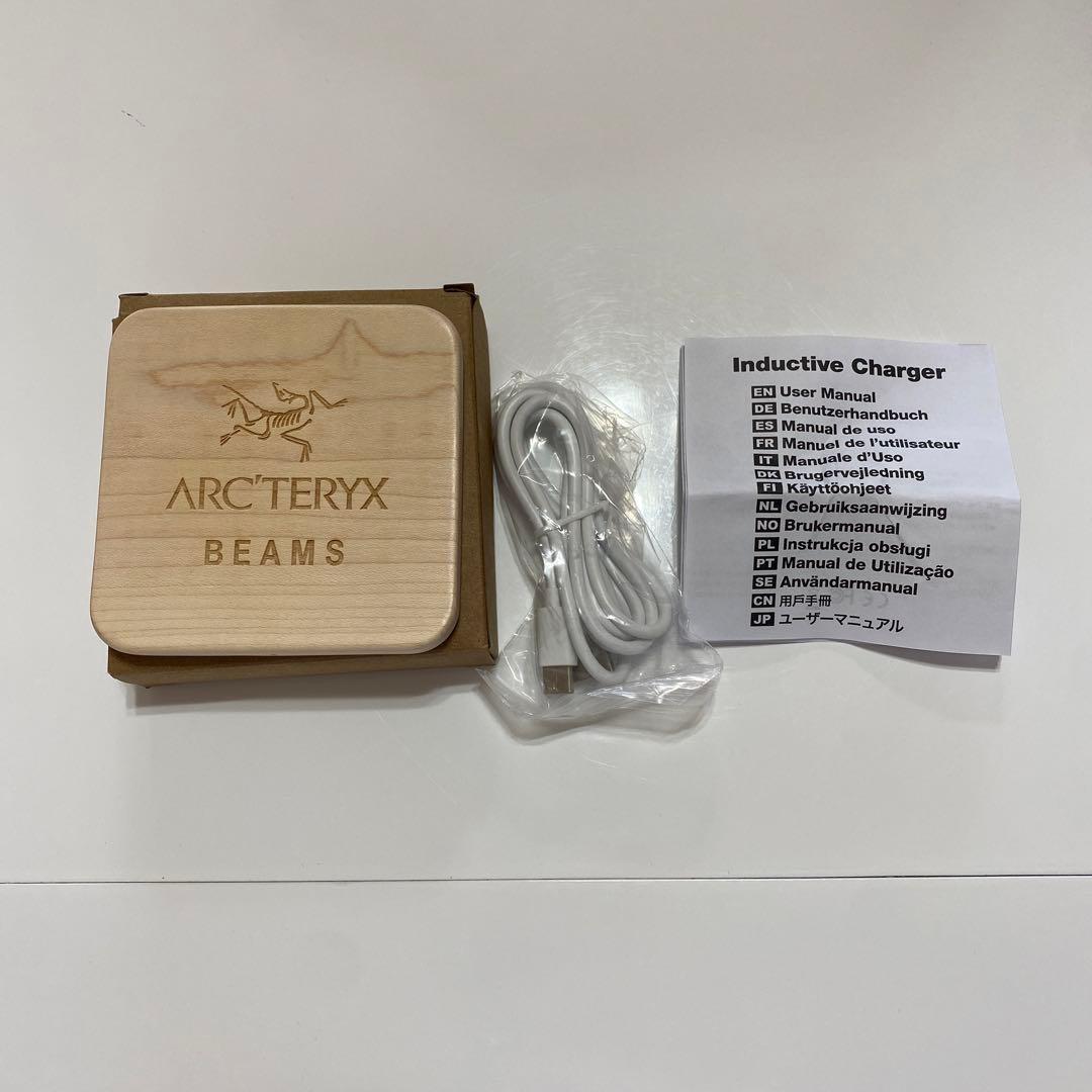 【匿名配送】ARC’TERYX × BEAMS　充電器