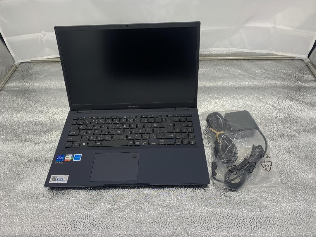 未使用ASUS ExpertBook B1 i7/16GB SSD 512GB