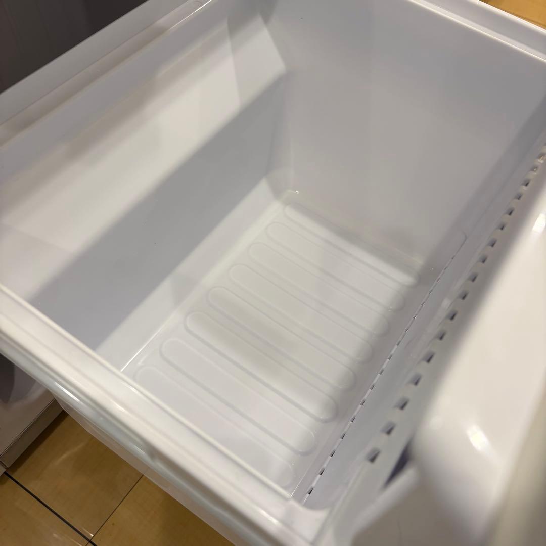 ⭐︎送料込み⭐︎【つけかえどっちもドア】SHARP 冷蔵庫 SJ-GD14F