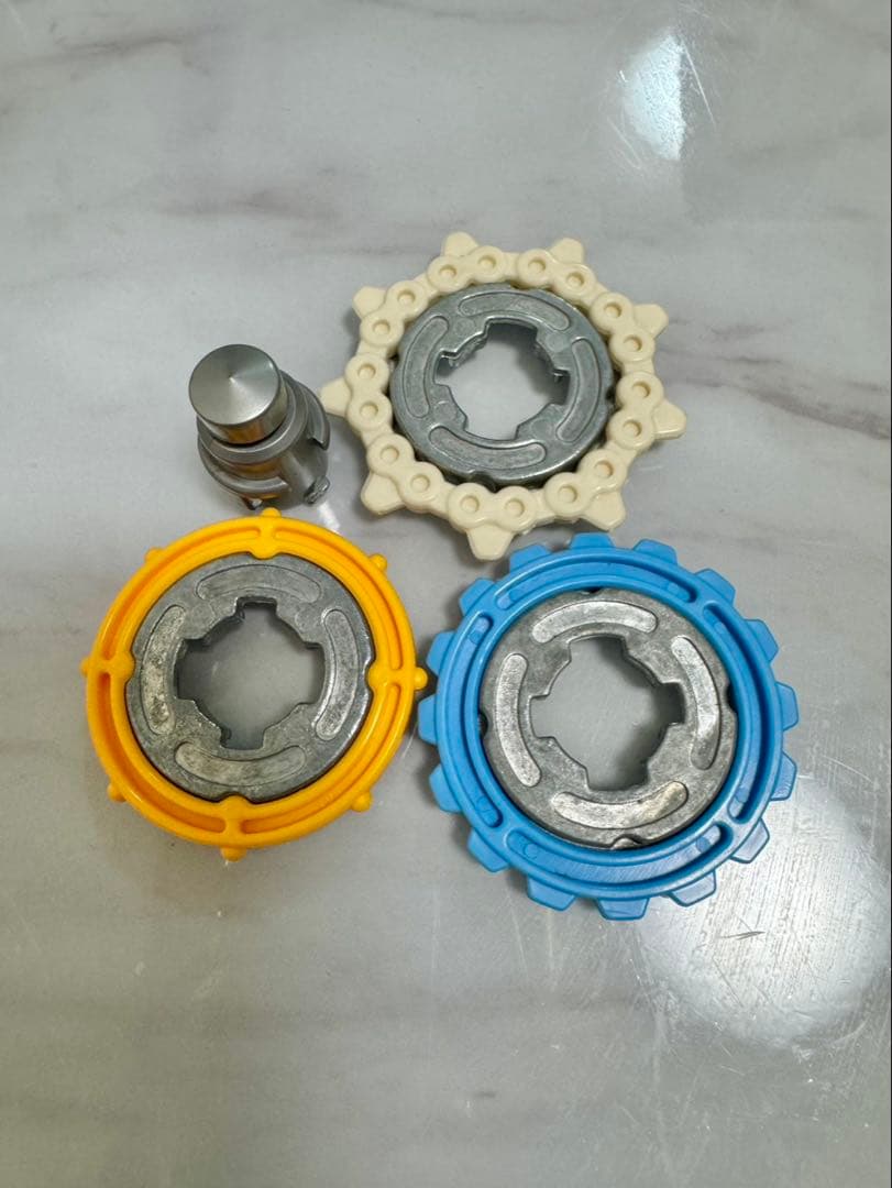 爆転シュートベイブレード HMSパーツ ①