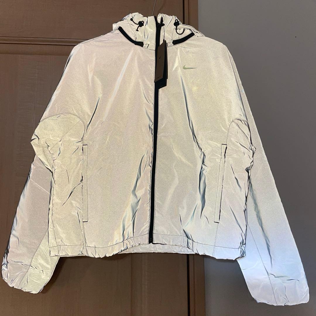 し*う様 【新品未使用】Nike リフレクティブ　ランニングジャケット