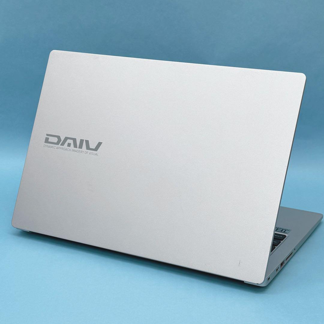 061準美品 32GB DAIV 4P i7 第11世代 office2024