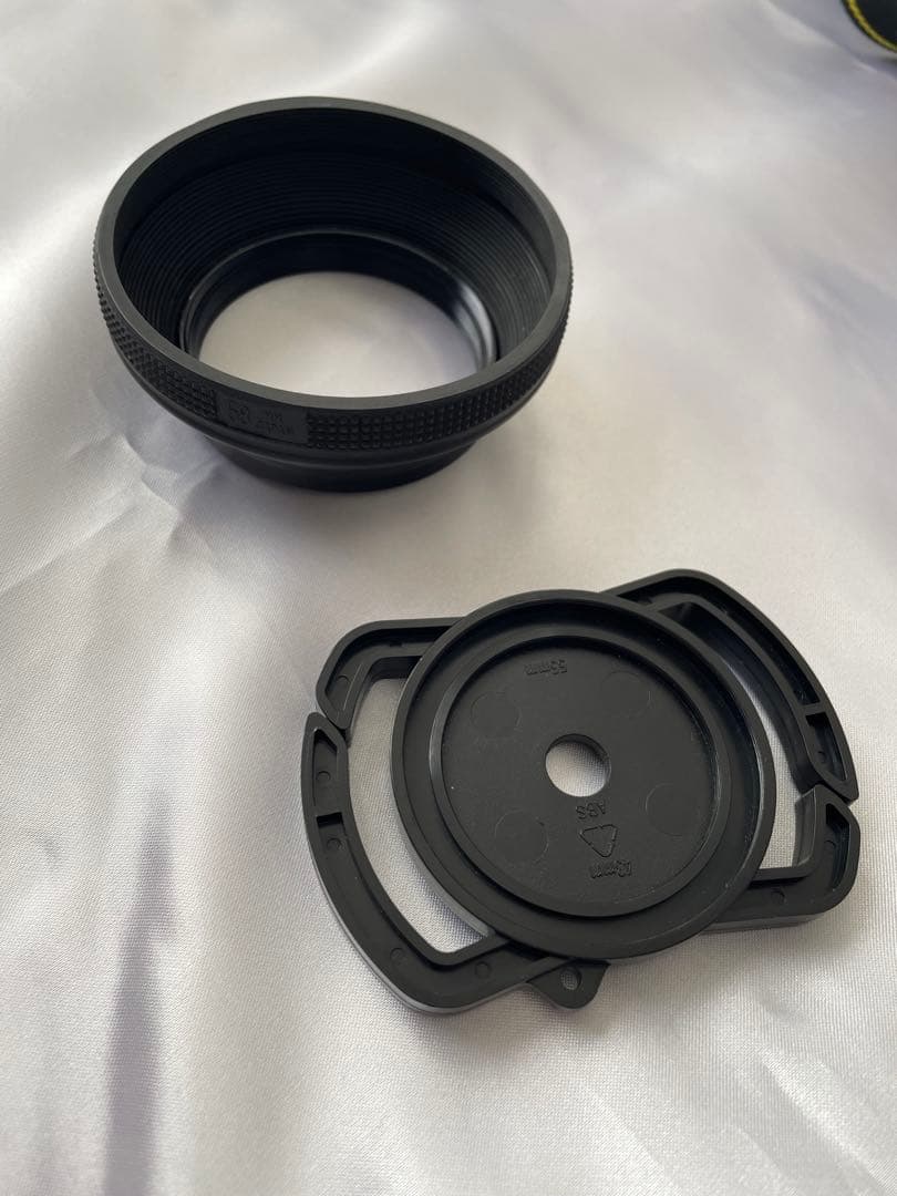 Nikon D5600 デジタル一眼レフカメラ　レンズ　小物セット