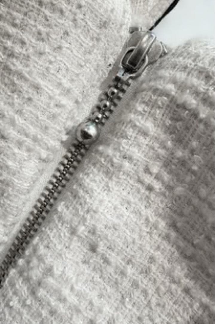 シェリエ　Sheller BLOOM フリルデザイン トップス ホワイトブラック