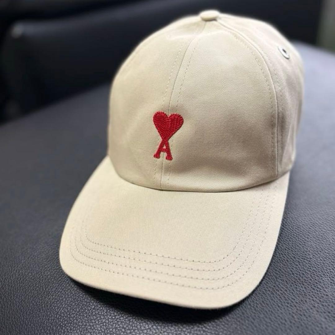 AMI PARIS ベージュ キャップ ハート刺繍 収納袋付き