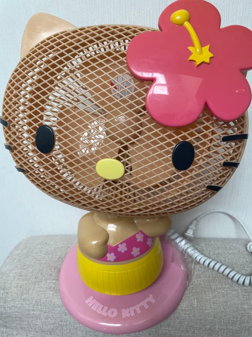 日焼けハローキティ　扇風機　レア　2004年製 サンリオ　卓上扇風機