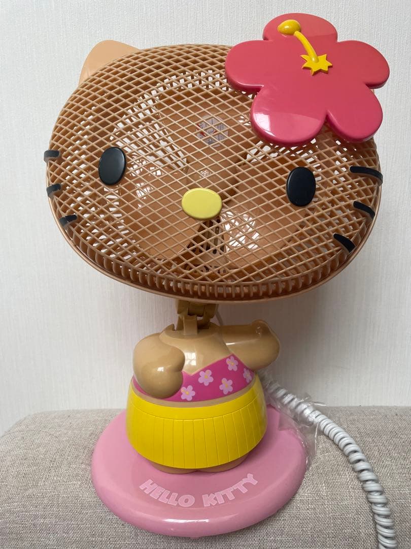 日焼けハローキティ　扇風機　レア　2004年製 サンリオ　卓上扇風機