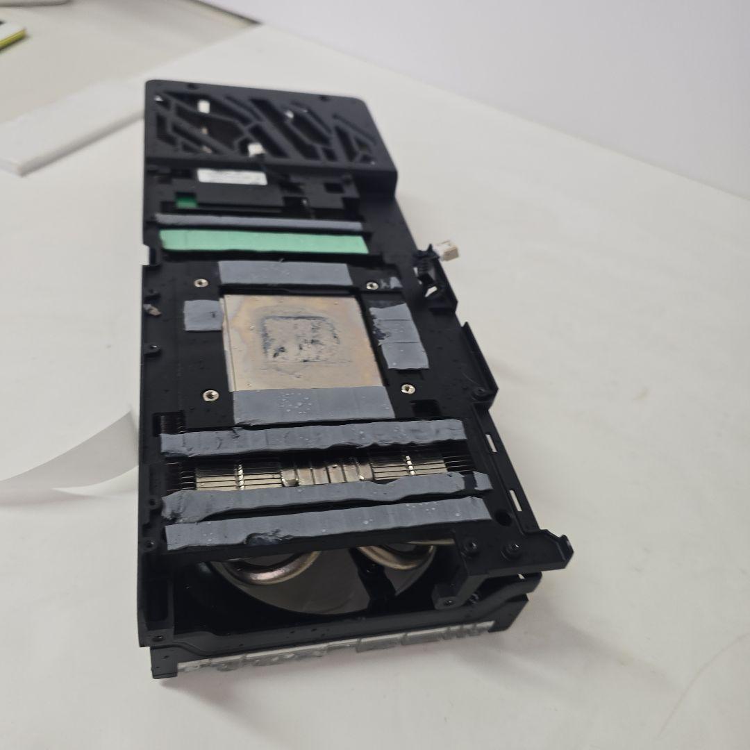 GeForce RTXグラフィックボード専用ケース