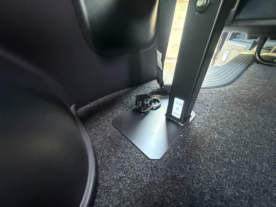 な*笑様 ハイエース　標準ボディー用　ベットキット