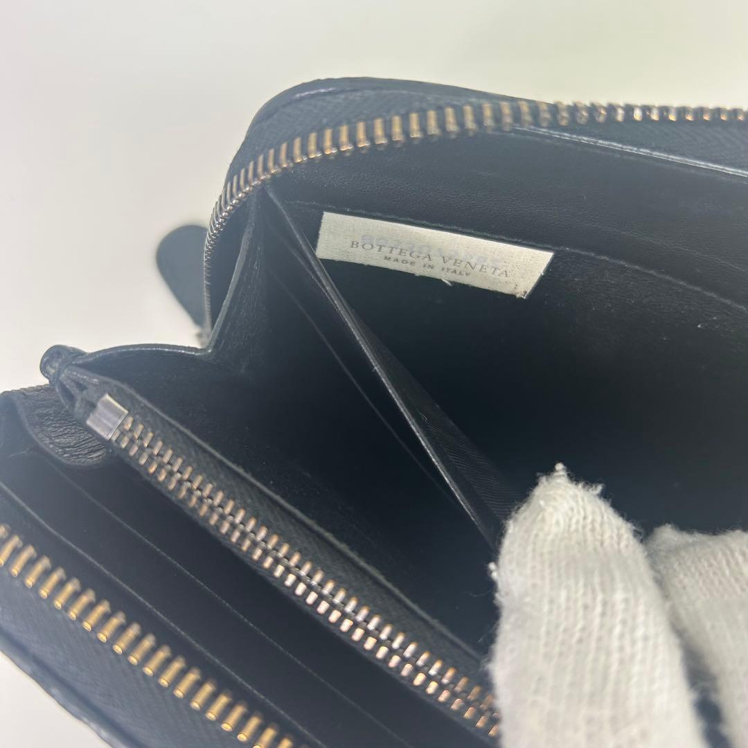 ボッテガ ラウンドファスナー 長財布 イントレチャート スネーク パイソン