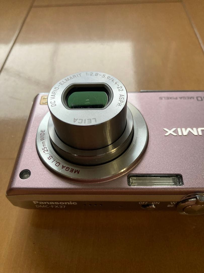 Panasonic Lumix コンパクトデジタルカメラ　DMC-FX37