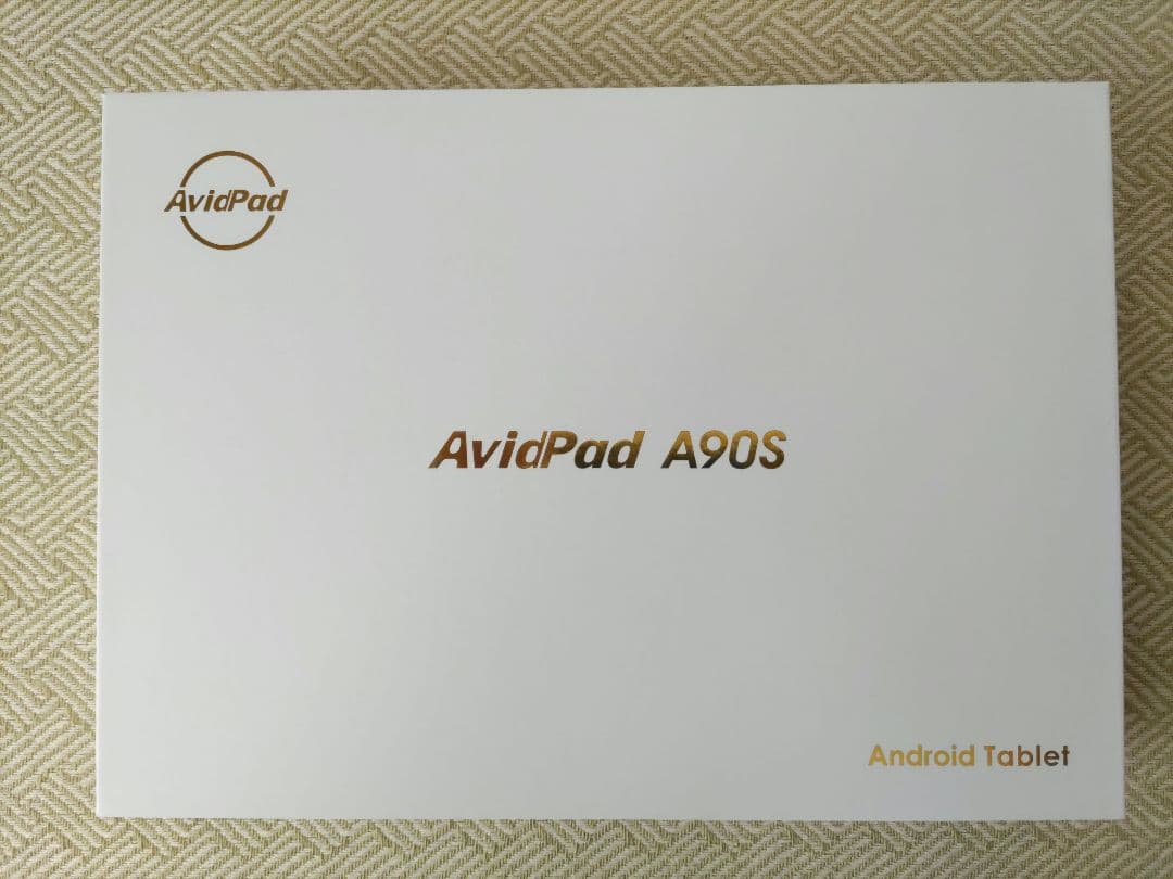 美品　AvidPad A90S Androidタブレット １１インチ、ケース付