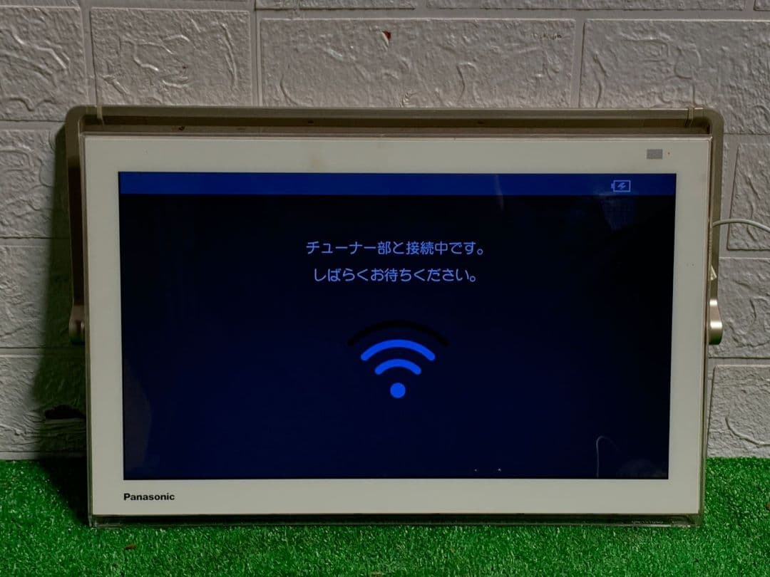 PanasonicUN-TD8Sプライビ―トポータブルテレビ UN-15TD6D