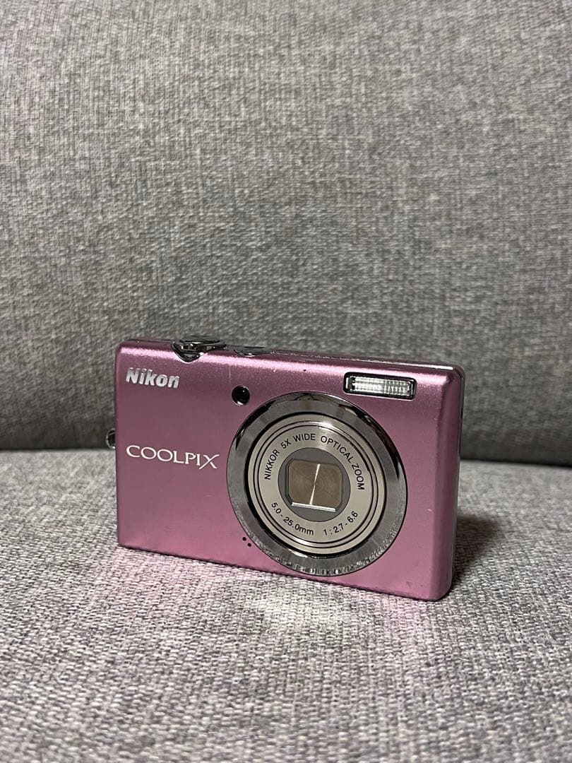 Nikon COOLPIX ピンク コンパクトデジタルカメラ［動作確認済み］