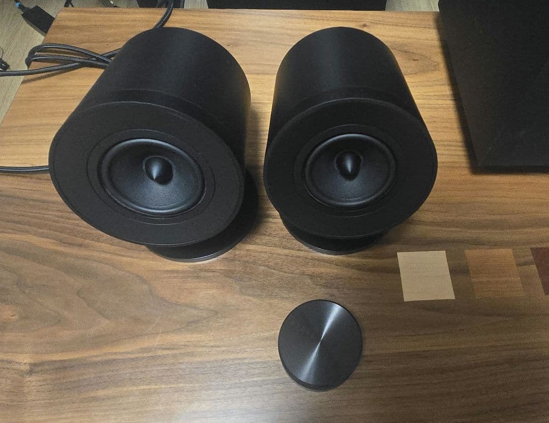 Razer Nommo V2 Pro ゲーミングスピーカー※説明文お読みください