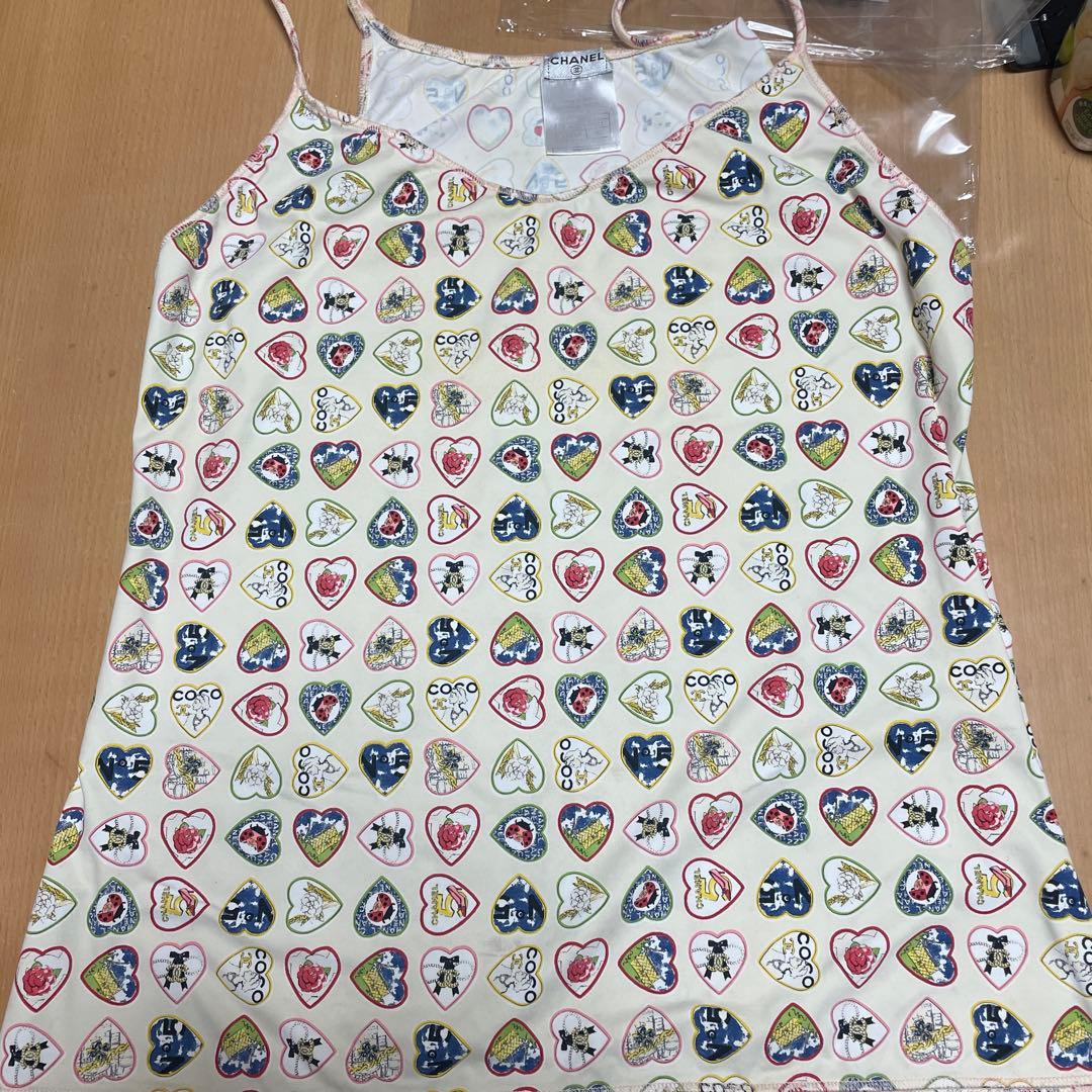 CHANEL ハートアイコン柄キャミソール　シャネル　バレンタイン　総柄　06P