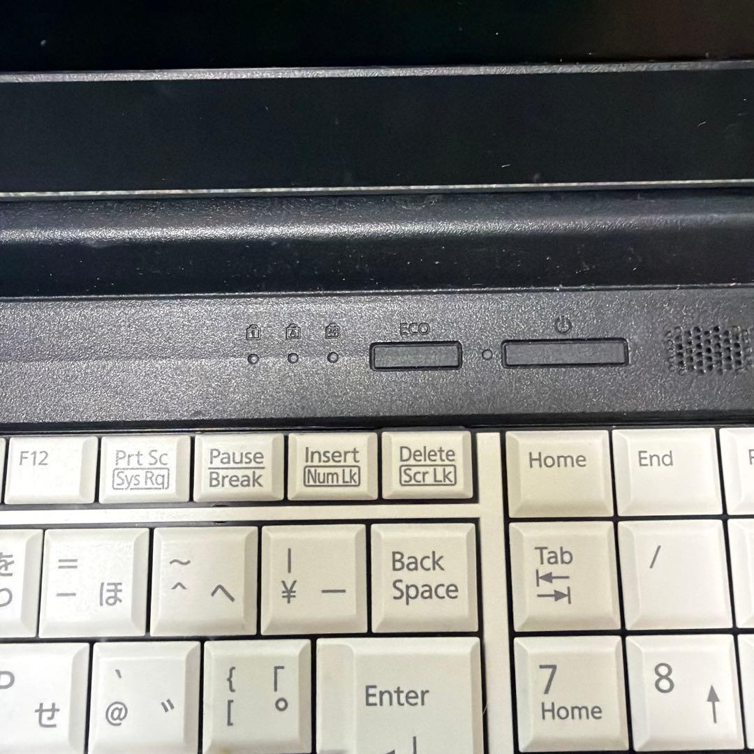 Fujitsu LIFEBOOK ノートPC FMVA66021P SSD