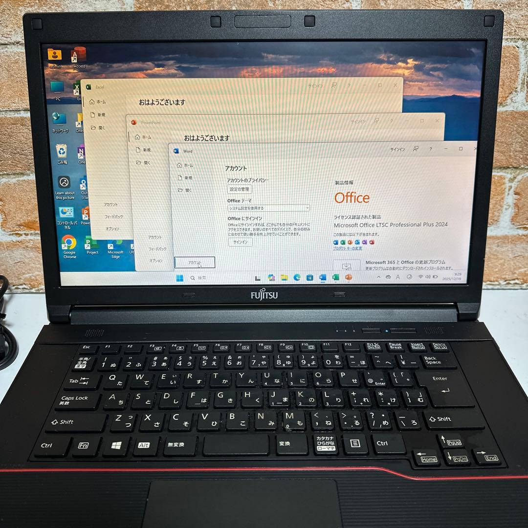 FUJITSUノート PC Corei5 SSD Windows11 オフィス付