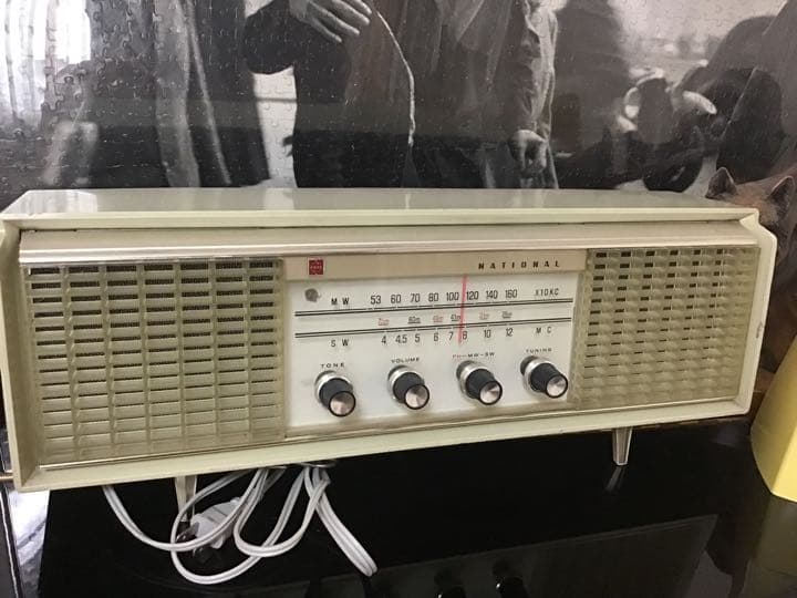 昭和レトロ　真空管ラジオ　ナショナル