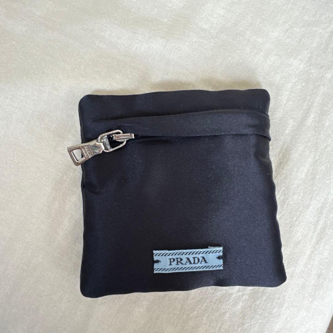 PRADA ハート型ヘアピン 2個セット