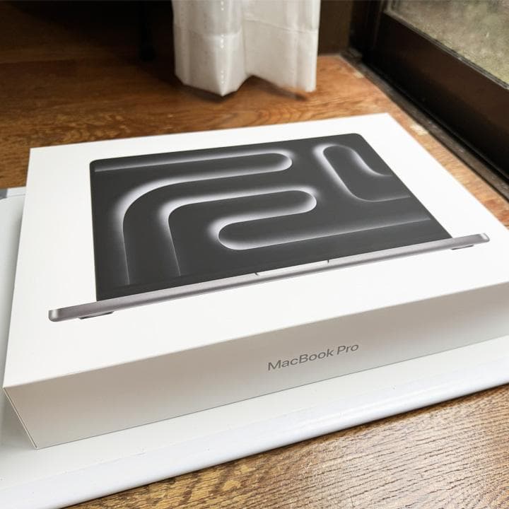 【美品】Macbook Pro 14インチ M3 16GB/1TB