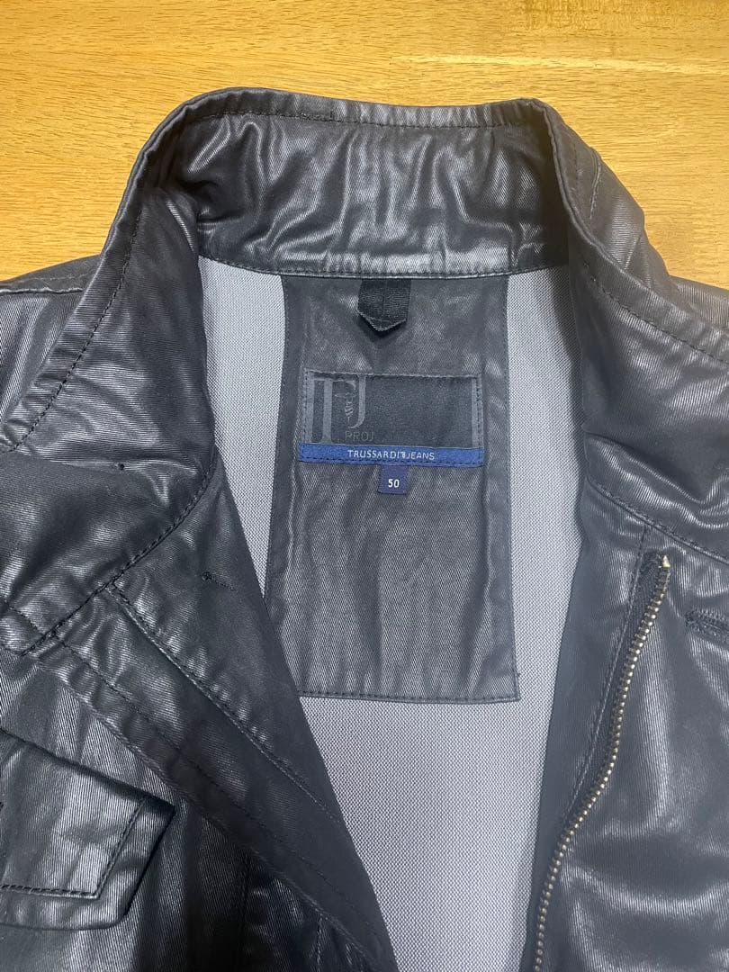【再お値下げしました】革ジャン トラサルディ 本革 黒 サイズ50