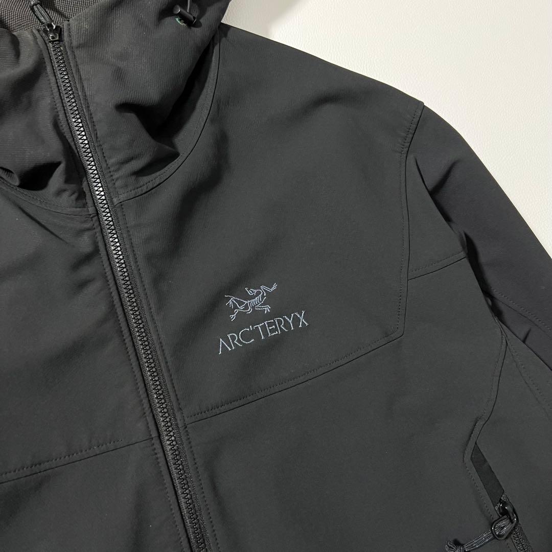 3339　アークテリクス　ガンマLTフーディ　ジップアップパーカー　黒　M