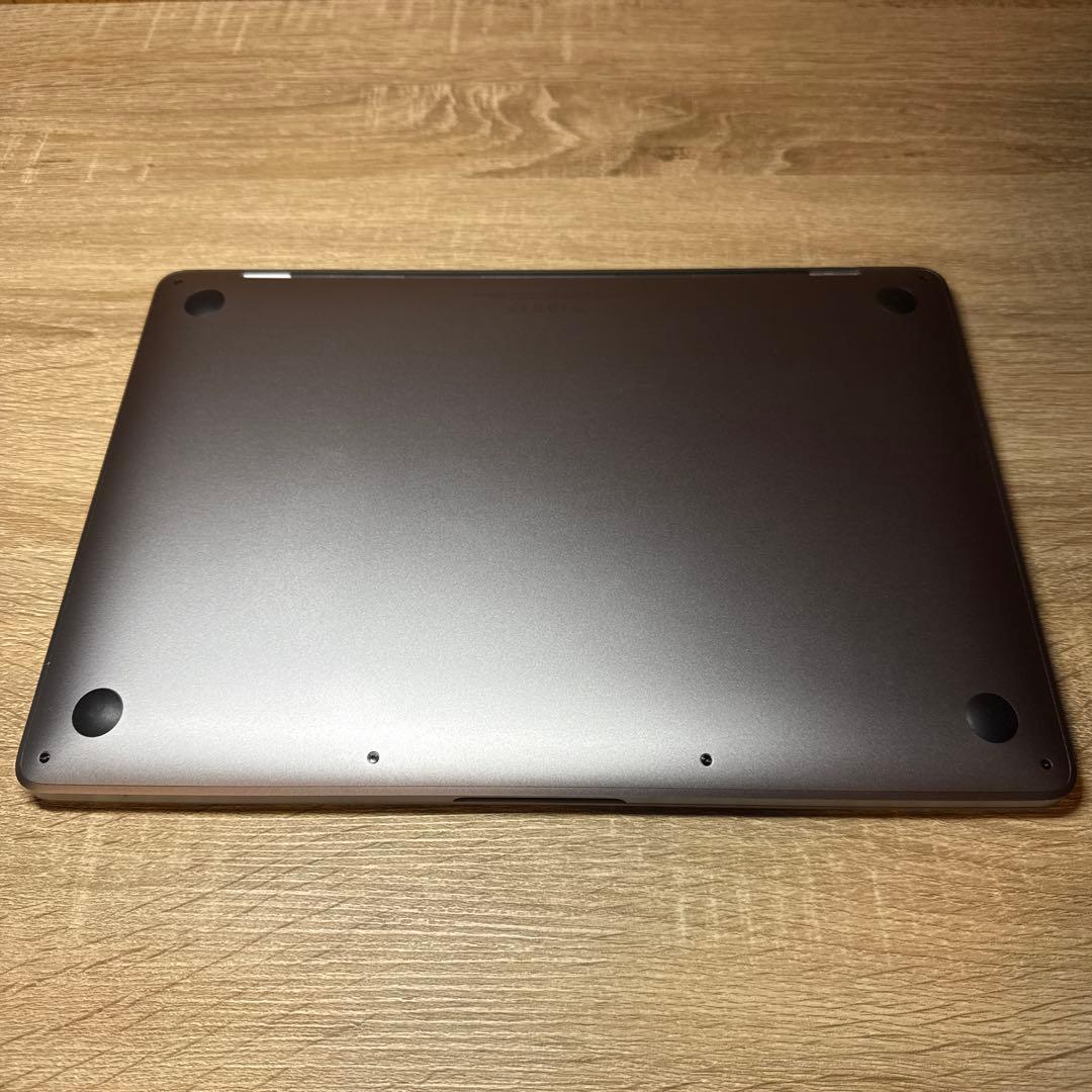 2022 MacBook Pro M2 13インチ 8GB 256GB SSD