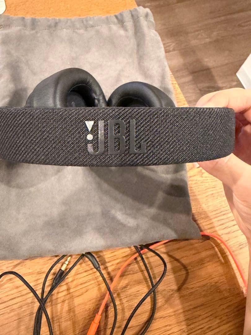 【もっさん】JBL LIVE 770NC ワイヤレスヘッドホン 付属品完備