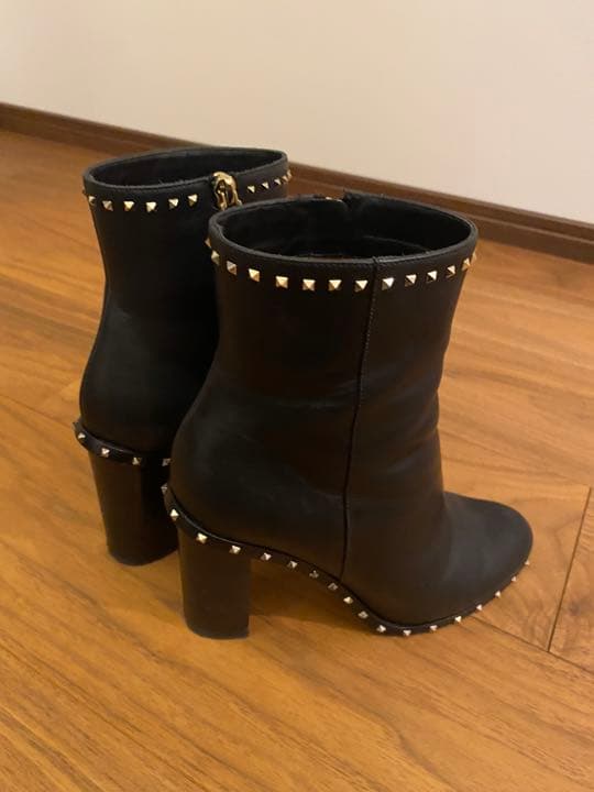 SALE♪超美品VALENTINO ショートブーツ