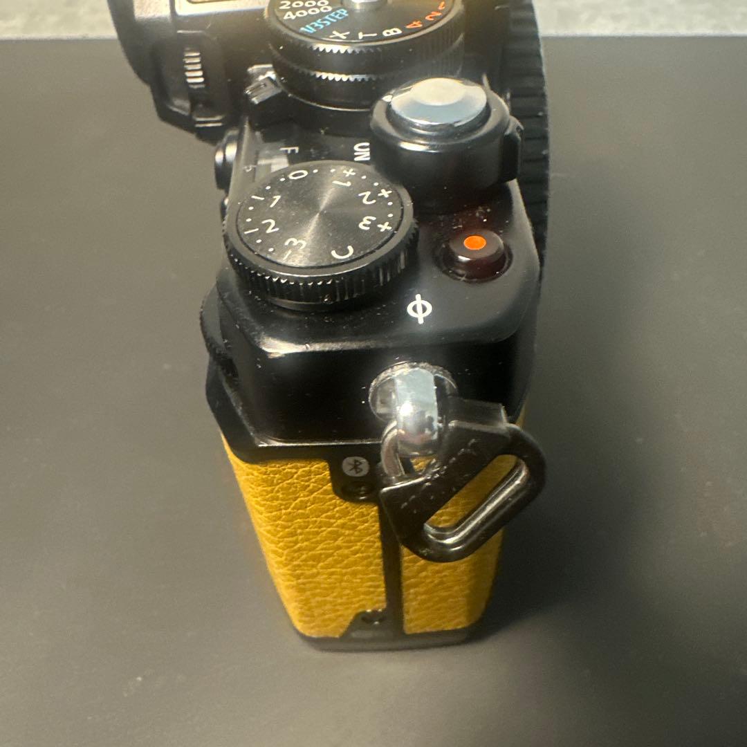 な*ぬ様 Nikon Z fc イエローブラック　ミラーレス一眼 本体