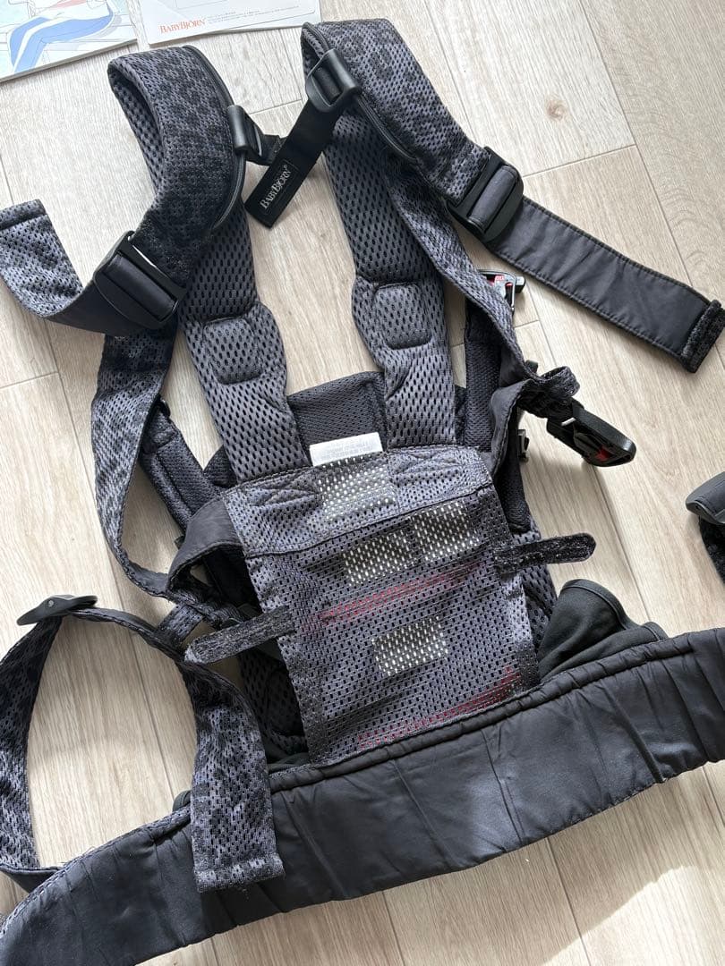 【美品】ベビービョルンONE KAI 抱っこ紐 レオパード柄 取説付 元箱