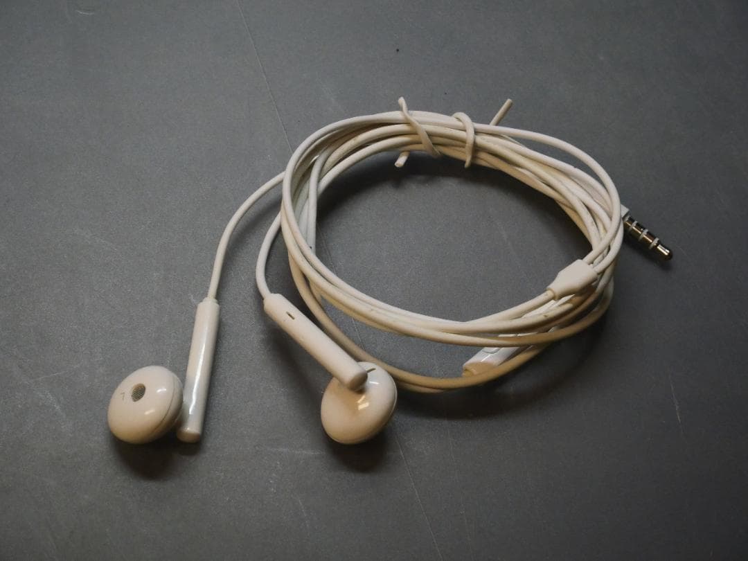 牛飼いさん専用　OPPO Reno5A　（美品）