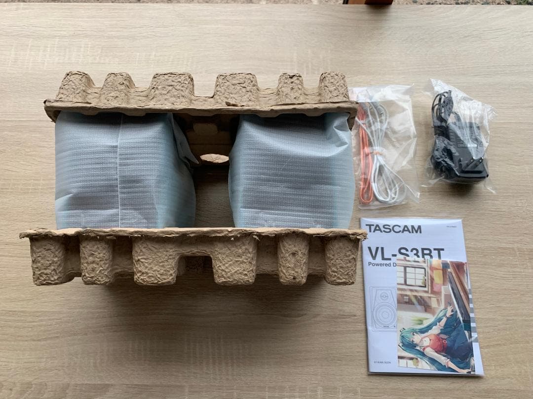 【 たつこ 】TASCAM 初音ミク スピーカー VL-S3BT MIKU