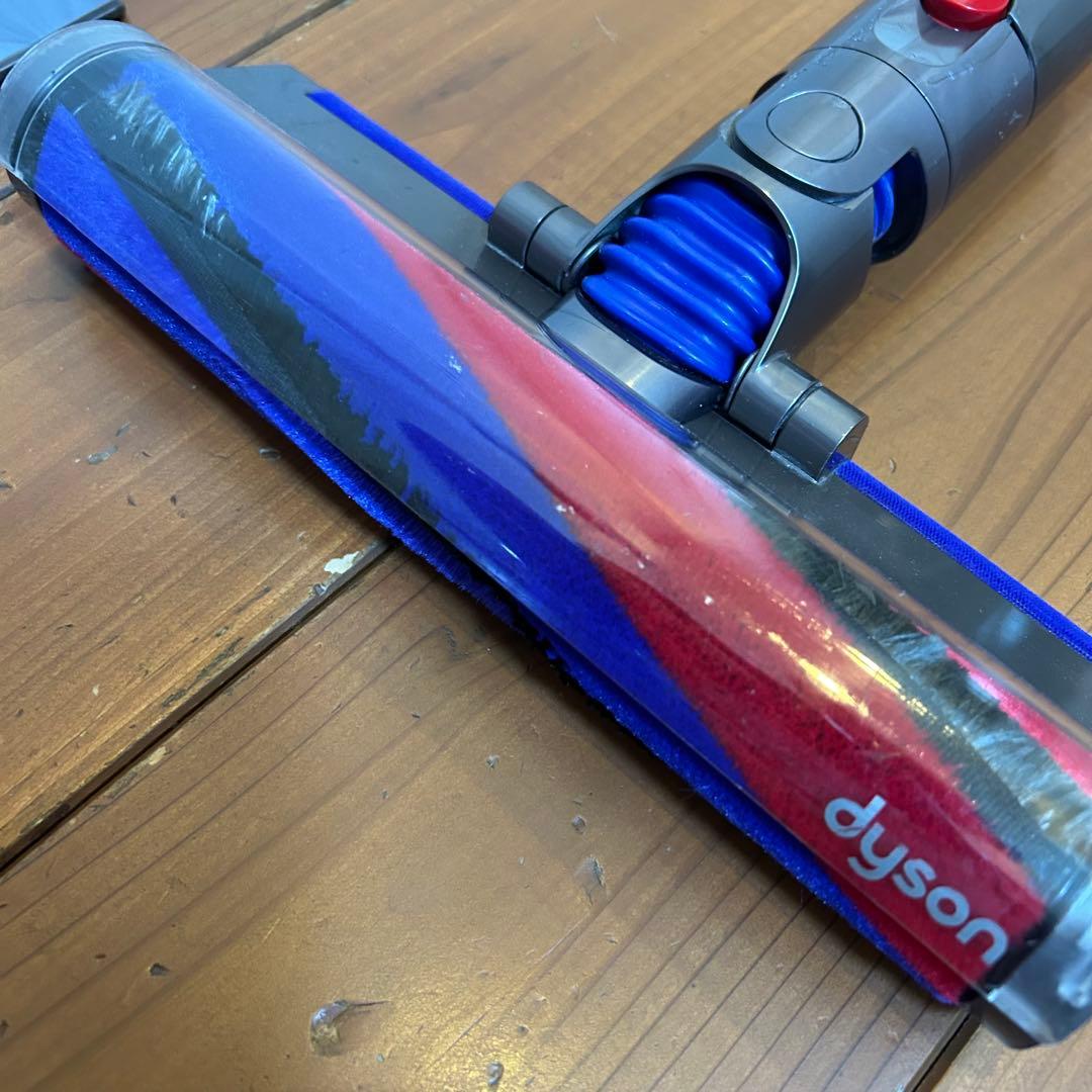 dyson digital slim fluffy ☆スタンド付☆バッテリー良好